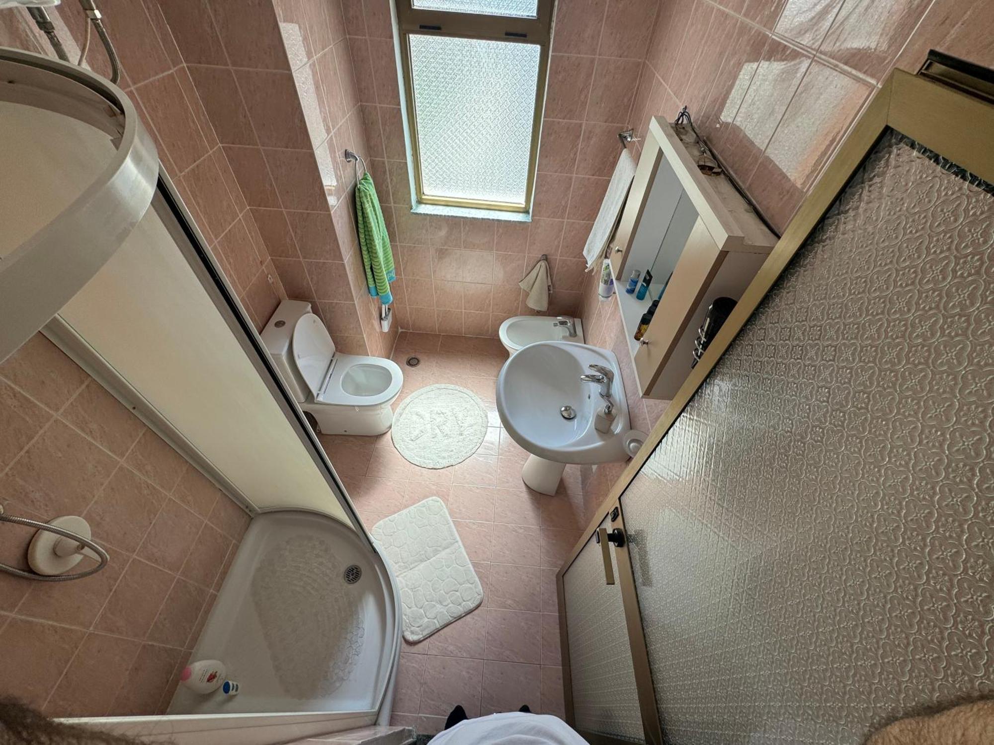 Cozy 1-Bedroom Flat, Beachside Durres Ngoại thất bức ảnh